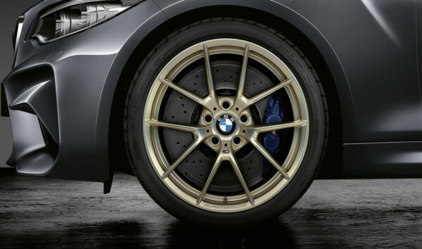 BMW M Performance Schmiederad Y-Speiche 763 M Sommerreifen