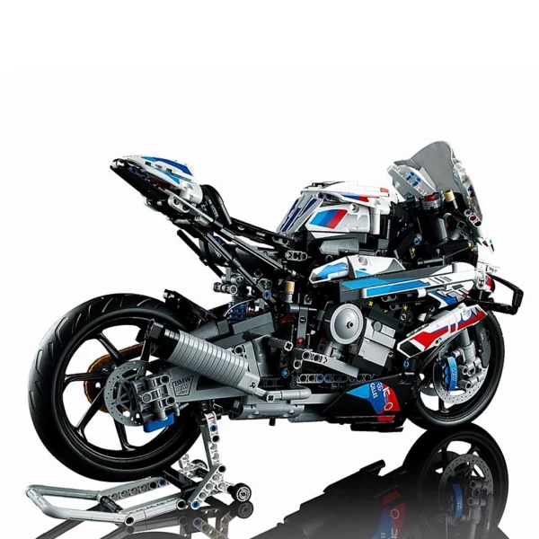 LEGO Technic BMW M 1000 RR